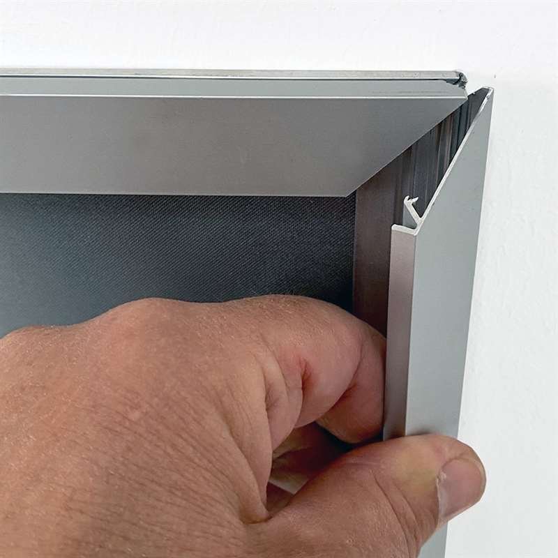 Klikramme med 20mm aluminium fladprofil, sølv - A4