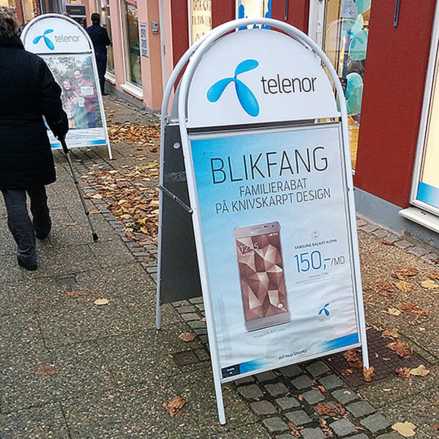 Expo Gotik Gadeskilt med logoplade - 50x70 cm - hvid