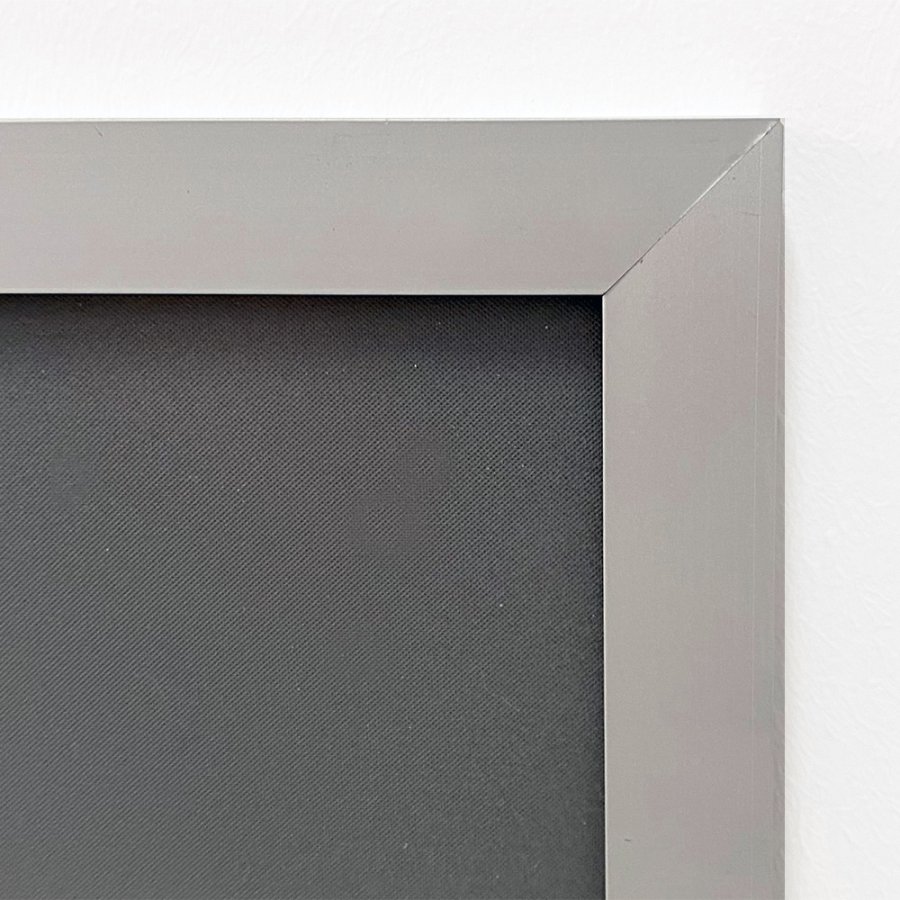 Klikramme med 20mm aluminium fladprofil, s&oslash;lv - 50 x 70 cm
