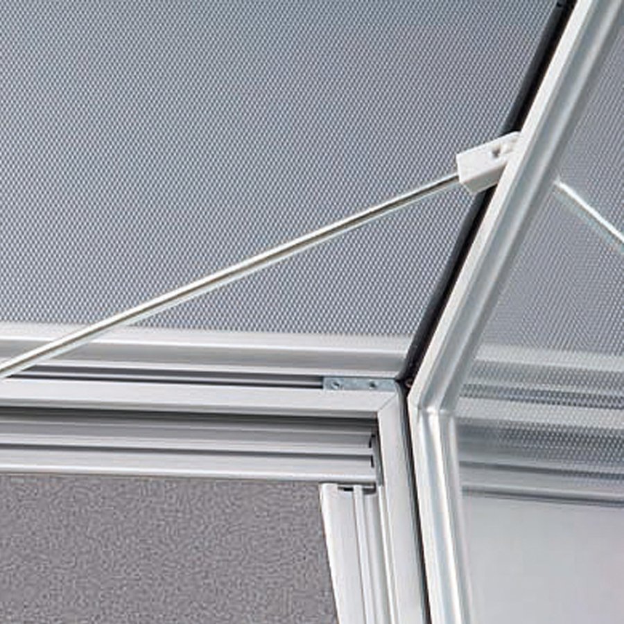 Udh&aelig;ngsskab/infoboks med l&aring;s og filt-bagplade, s&oslash;lv - 9xA4